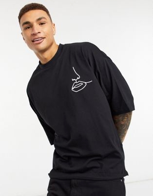 Бежевая футболка oversized с асимметричным краем