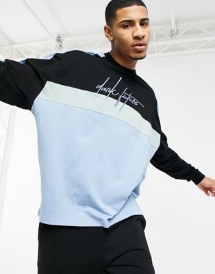 Черная футболка в стиле oversized