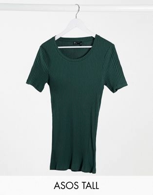 Коричневая oversized-футболка с необработанной горловиной