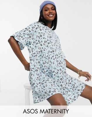 Oversized-платье с оборками и синим цветочным принтом Maternity