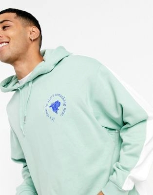 Oversized-свитшот с рождественским принтом в виде нарядной таксы