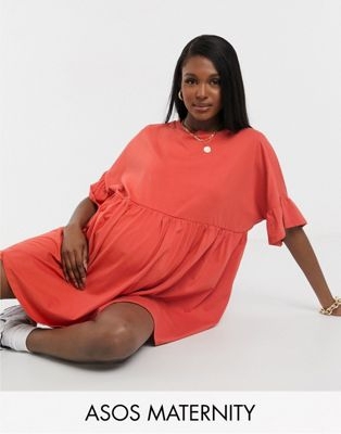 Платье в стиле super oversized с рукавами-оборками в приглушенном оранжевом цвете Maternity