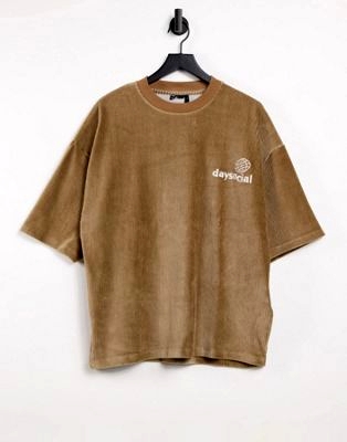 Светло-коричневая oversized-футболка со швами