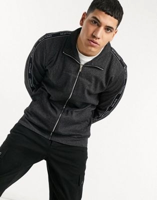 Вельветовая oversized-рубашка горчичного цвета в стиле 90-х